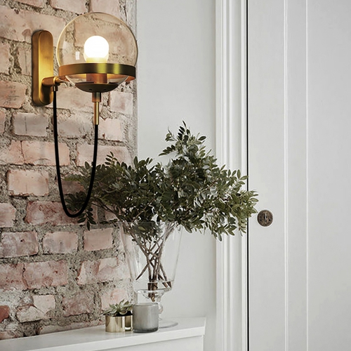 Lily Wall Cosmo